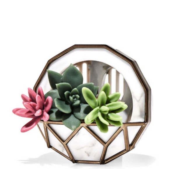 Bath &. Body Works Marble Wall Planter Vent Clip Car Fragrance Holder - Picture 1 of 1